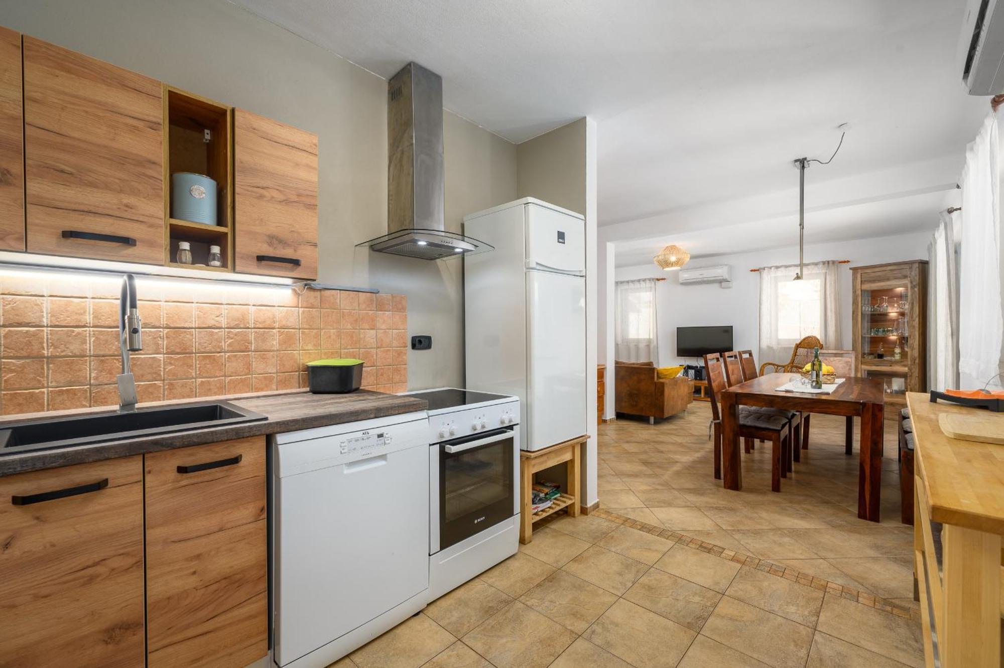 Villa Hrast Bacva Višnjan Exteriör bild