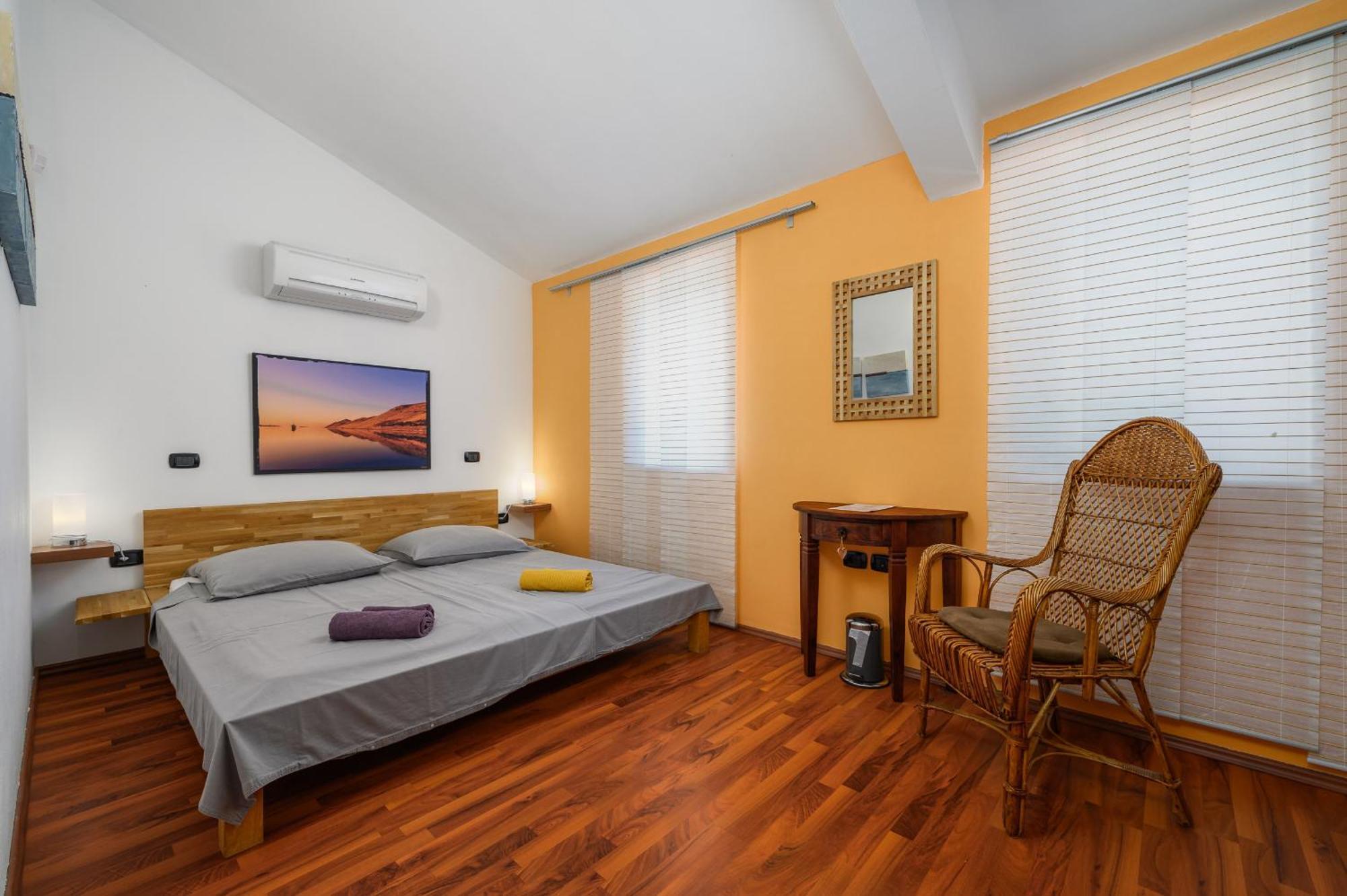 Villa Hrast Bacva Višnjan Exteriör bild
