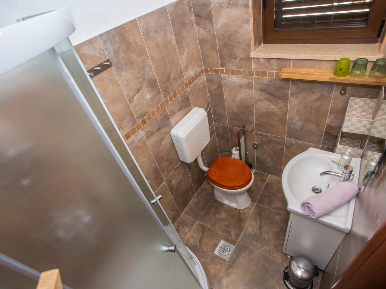 Villa Hrast Bacva Višnjan Exteriör bild