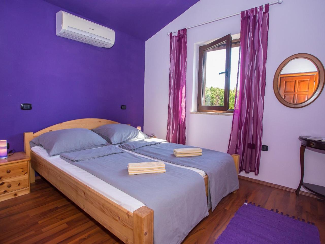 Villa Hrast Bacva Višnjan Exteriör bild